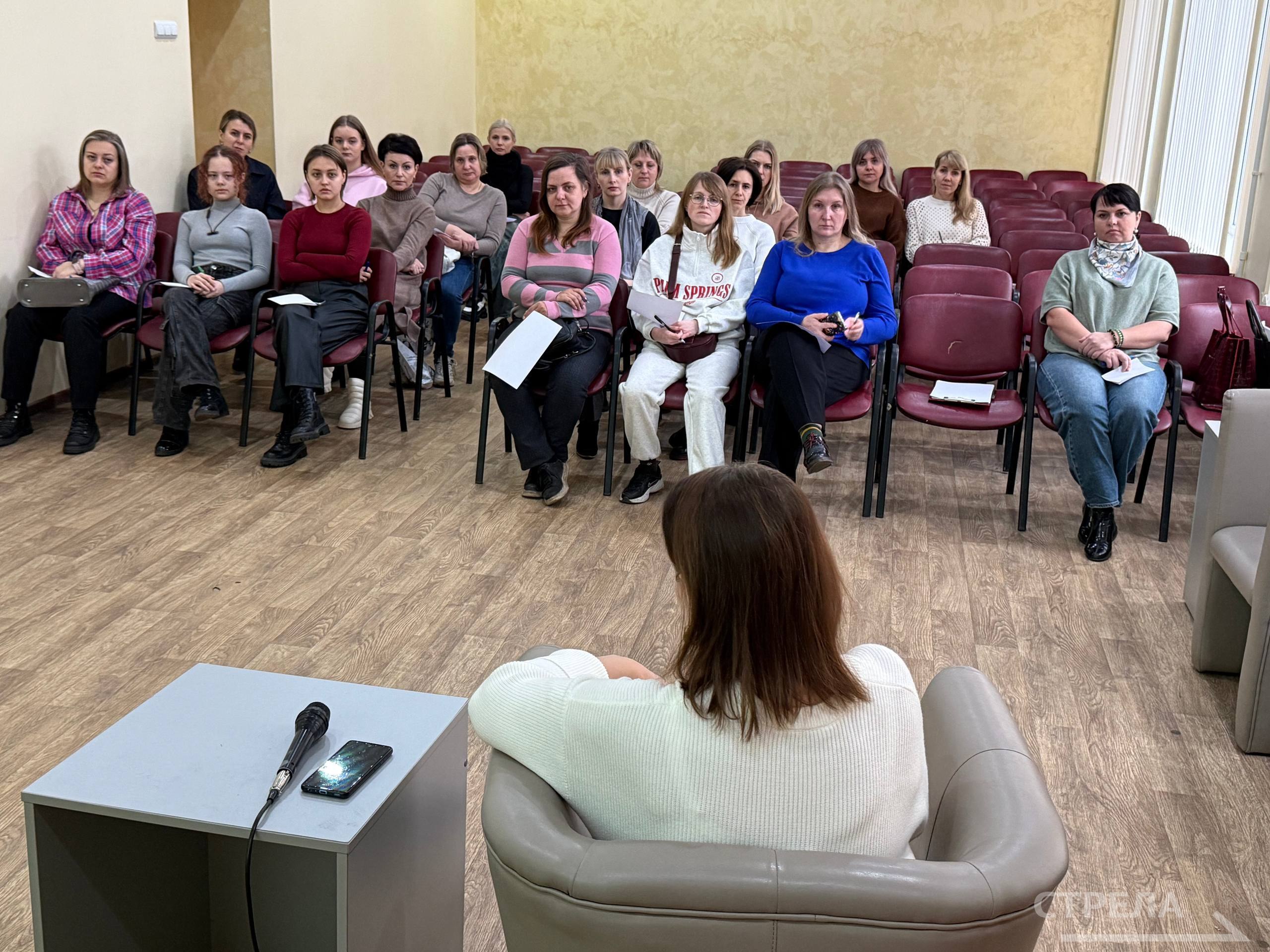 Проект «Женский клуб» в преддверие Дня матери провел встречу с мамами и женами защитников Проект «Женский клуб» в преддверие Дня матери провел встречу с мамами и женами защитников