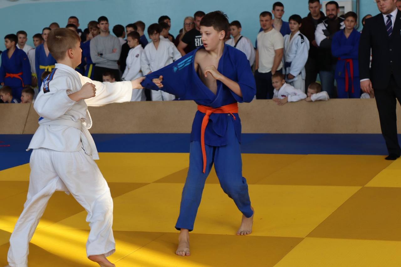 Сегодня, 30 ноября 2025 года, в Брянском районе состоялся XIV Международный турнир по дзюдо, посвященный памяти Заслуженного работника сельского хозяйства Российской Федерации Александра Ивановича Миненко Сегодня, 30 ноября 2025 года, в Брянском районе состоялся XIV Международный турнир по дзюдо, посвященный памяти Заслуженного работника сельского хозяйства Российской Федерации Александра Ивановича Миненко