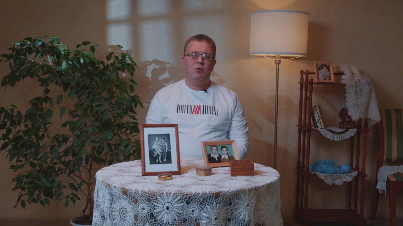 В преддверии празднования Дня матери в России в концертном зале «Дружба» областной филармонии прошел концерт «Руки матери»