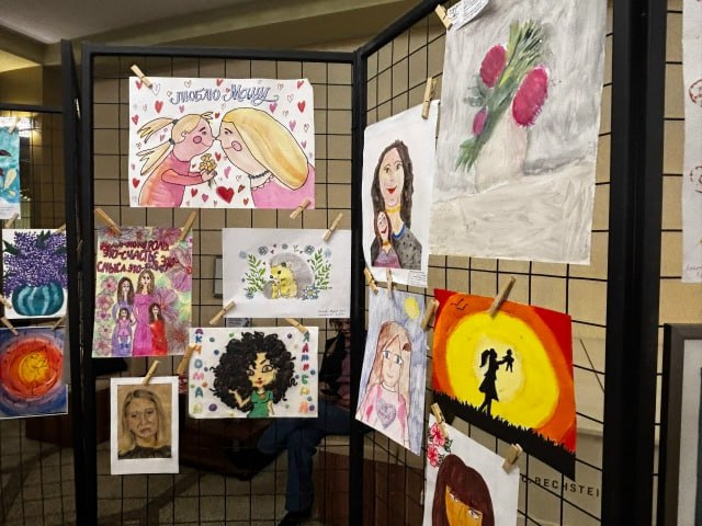 Сегодня, 30 ноября, в День матери в Брянске стартовало голосование за лучшего участника конкурса «Моя милая мама» Сегодня, 30 ноября, в День матери в Брянске стартовало голосование за лучшего участника конкурса «Моя милая мама»