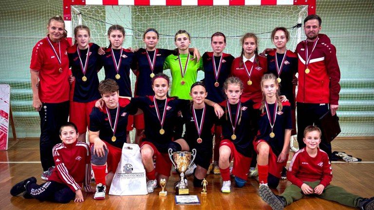 Футболистки брянского «Спартака» завоевали «Тургенев - Cup» в Орле