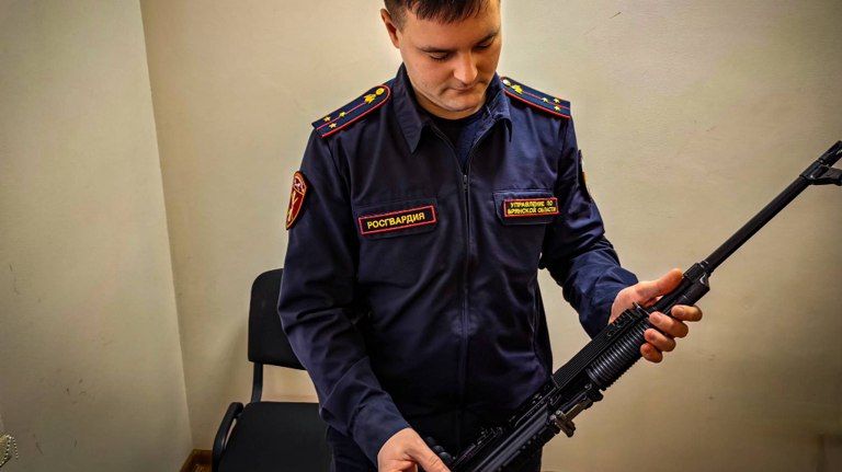 За неделю к брянским владельцам оружия с проверками нагрянули более 230 раз
