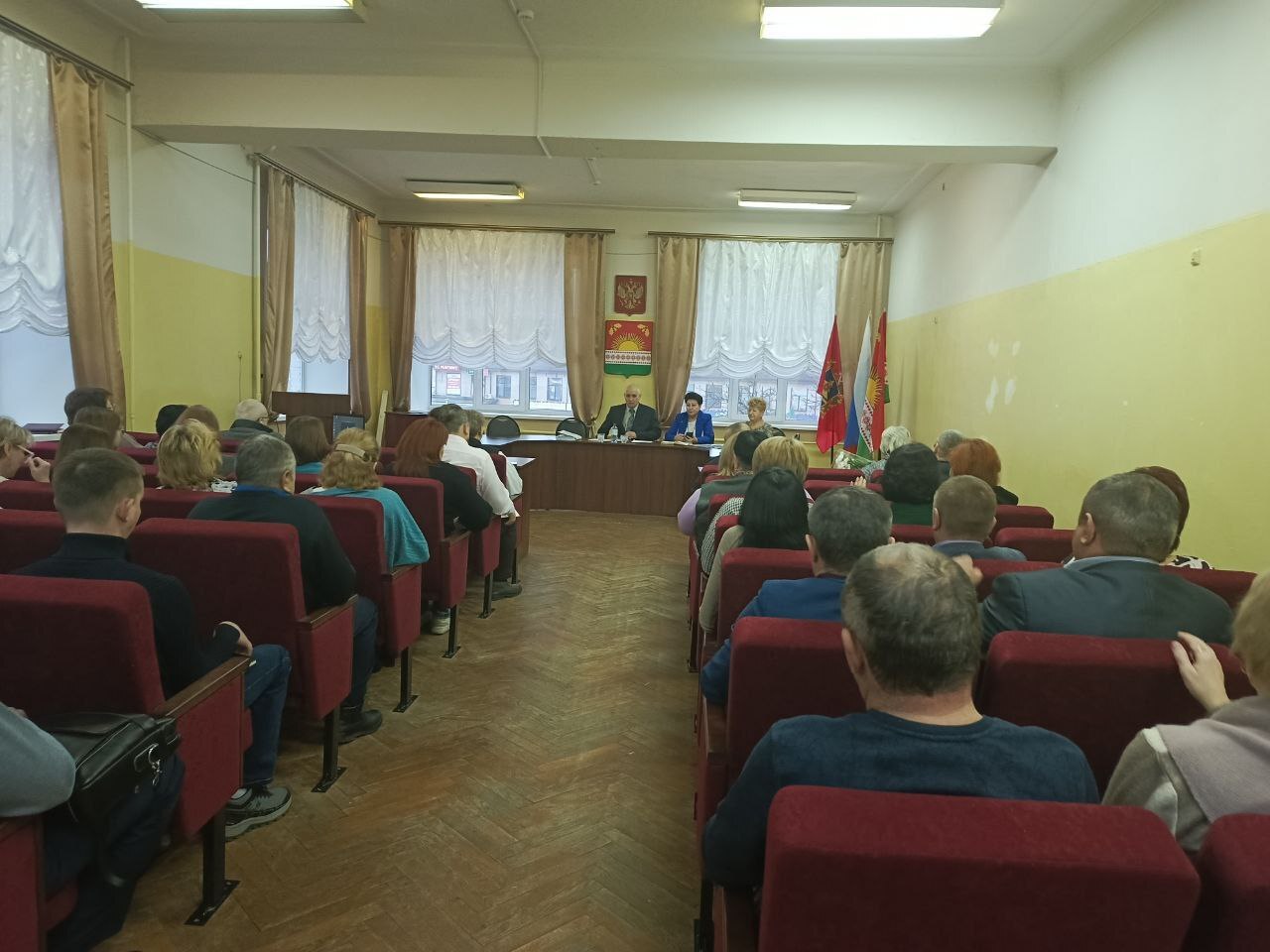 Сегодня прошло очередное заседание сессии Клинцовского районного Совета народных депутатов