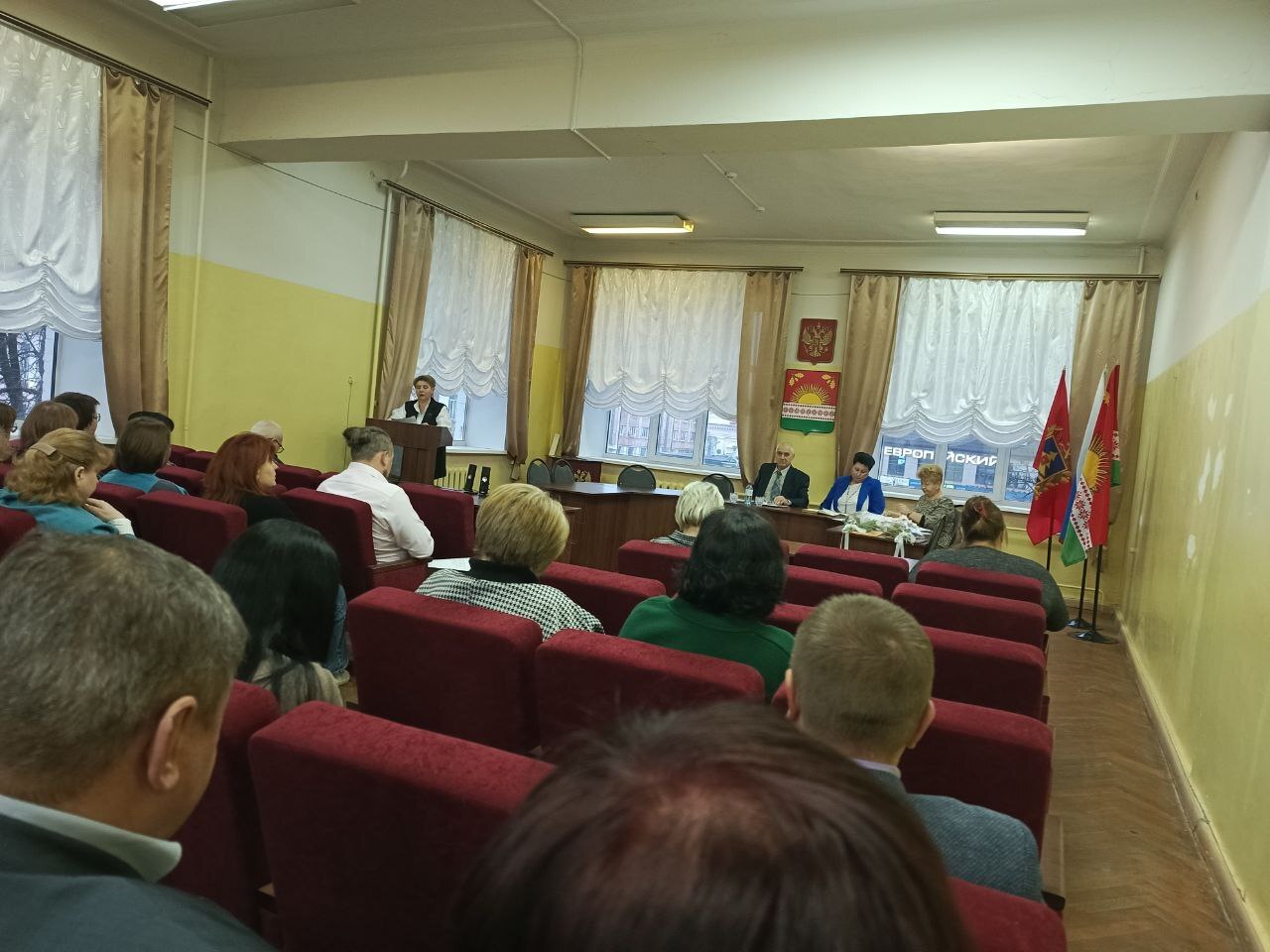 Сегодня прошло очередное заседание сессии Клинцовского районного Совета народных депутатов Сегодня прошло очередное заседание сессии Клинцовского районного Совета народных депутатов