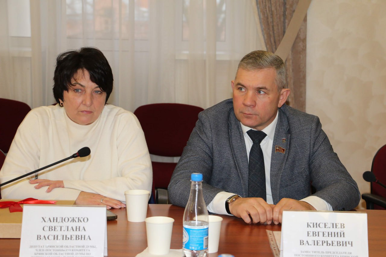 На контроле комитета по вопросам социальной политики и здравоохранения под руководством Светланы Кудиновой – социально значимые вопросы! На контроле комитета по вопросам социальной политики и здравоохранения под руководством Светланы Кудиновой – социально значимые вопросы!