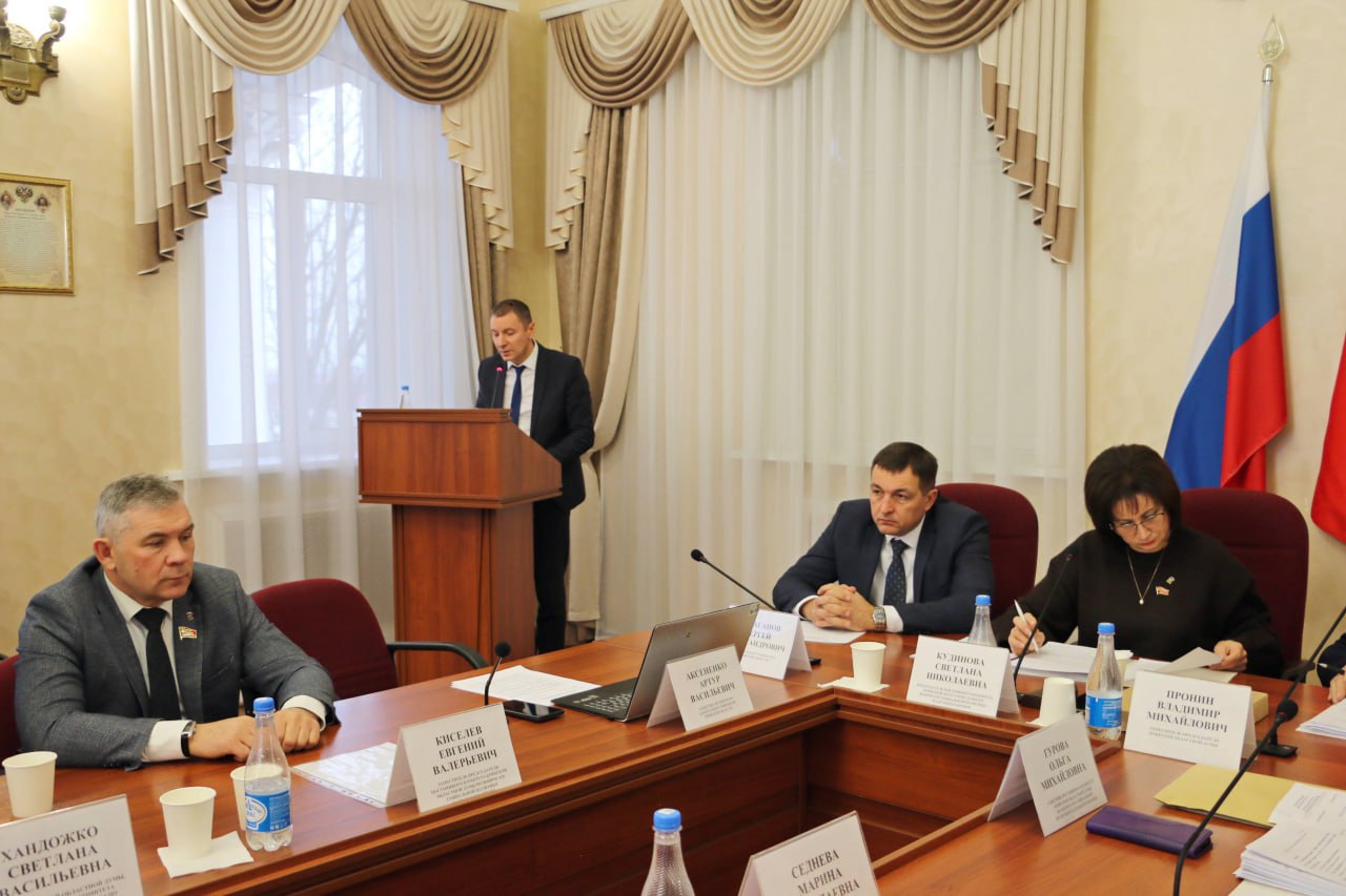 На контроле комитета по вопросам социальной политики и здравоохранения под руководством Светланы Кудиновой – социально значимые вопросы!