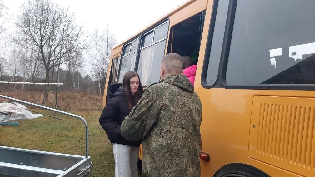 В каждом добром деле живет сила единства и тепло сердец! Коллектив МБОУ- Лопатенская СОШ, обучающиеся и их родители приняли активное участие в акции