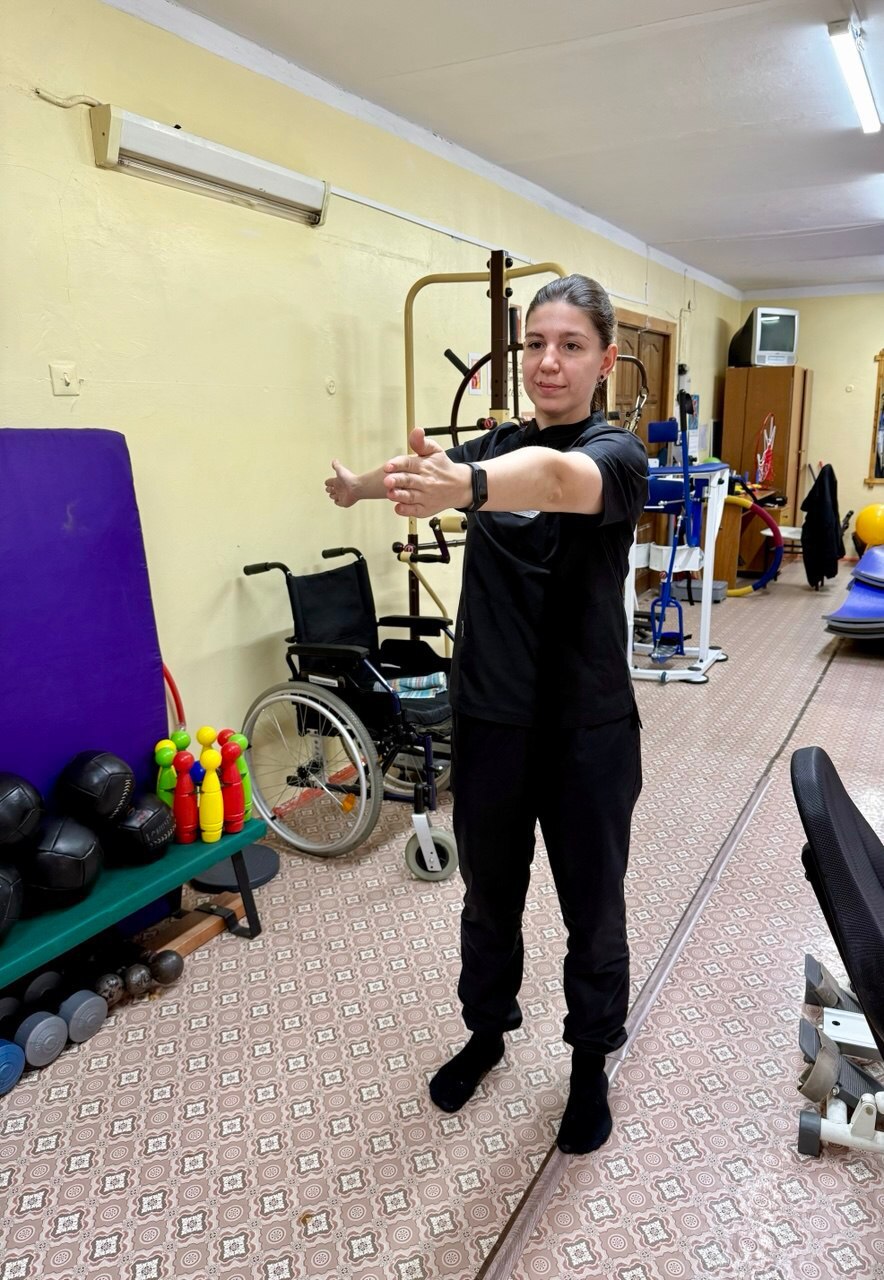 Одним из занятий, оказывающих благоприятное воздействие на организм, является гимнастика Одним из занятий, оказывающих благоприятное воздействие на организм, является гимнастика