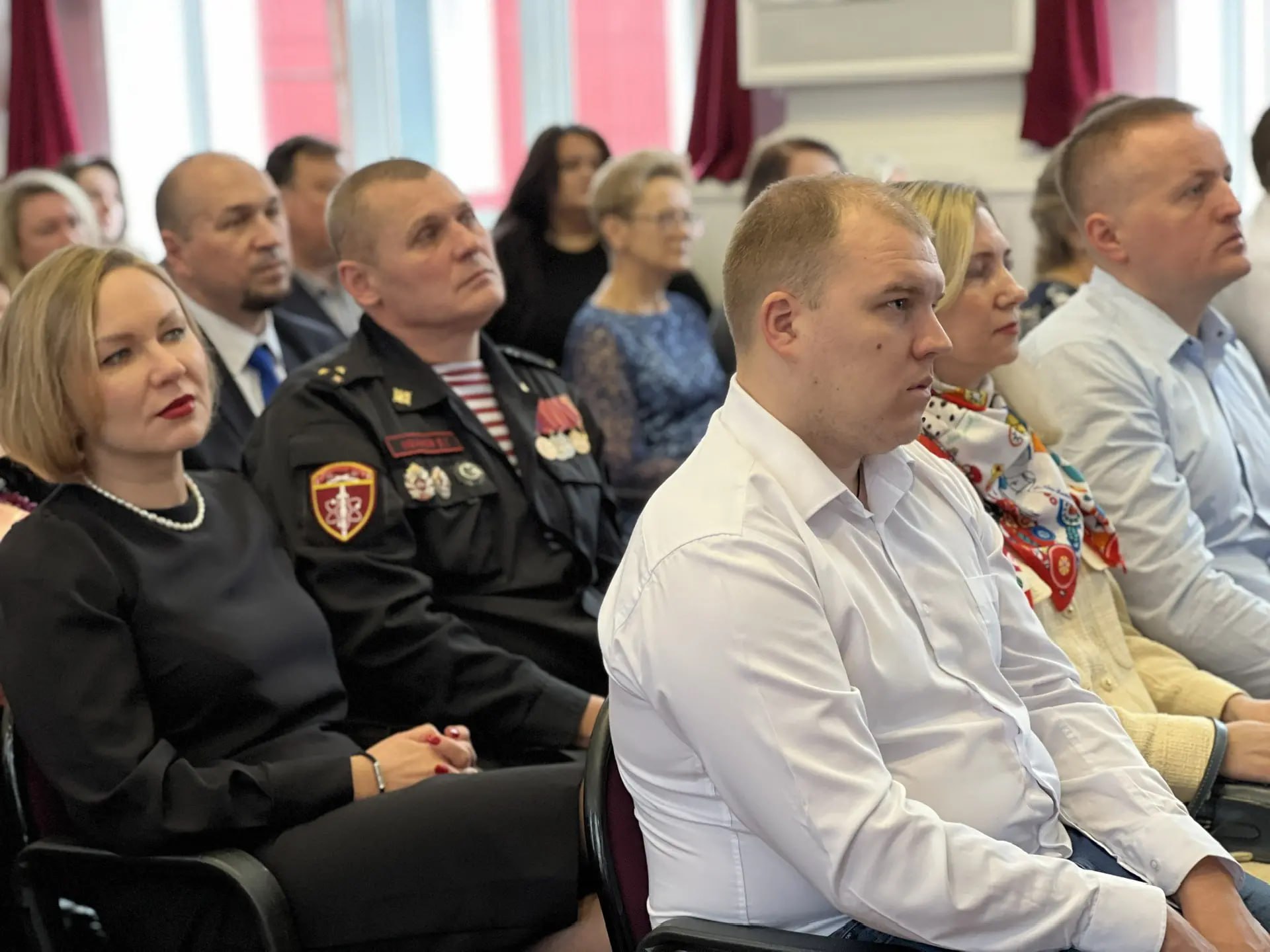 В Брянске 5 декабря прошло торжественное мероприятие в честь 95-летия одного из медицинских учебных заведений — Брянского базового медицинского колледжа В Брянске 5 декабря прошло торжественное мероприятие в честь 95-летия одного из медицинских учебных заведений — Брянского базового медицинского колледжа