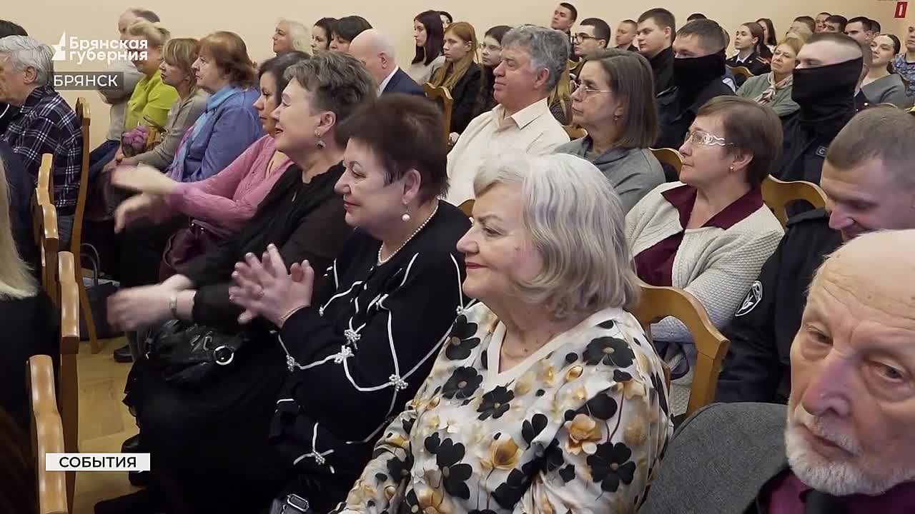 В областной библиотеке имени Ф.И.Тютчева прошла презентация книги об Андрее Фроленкове