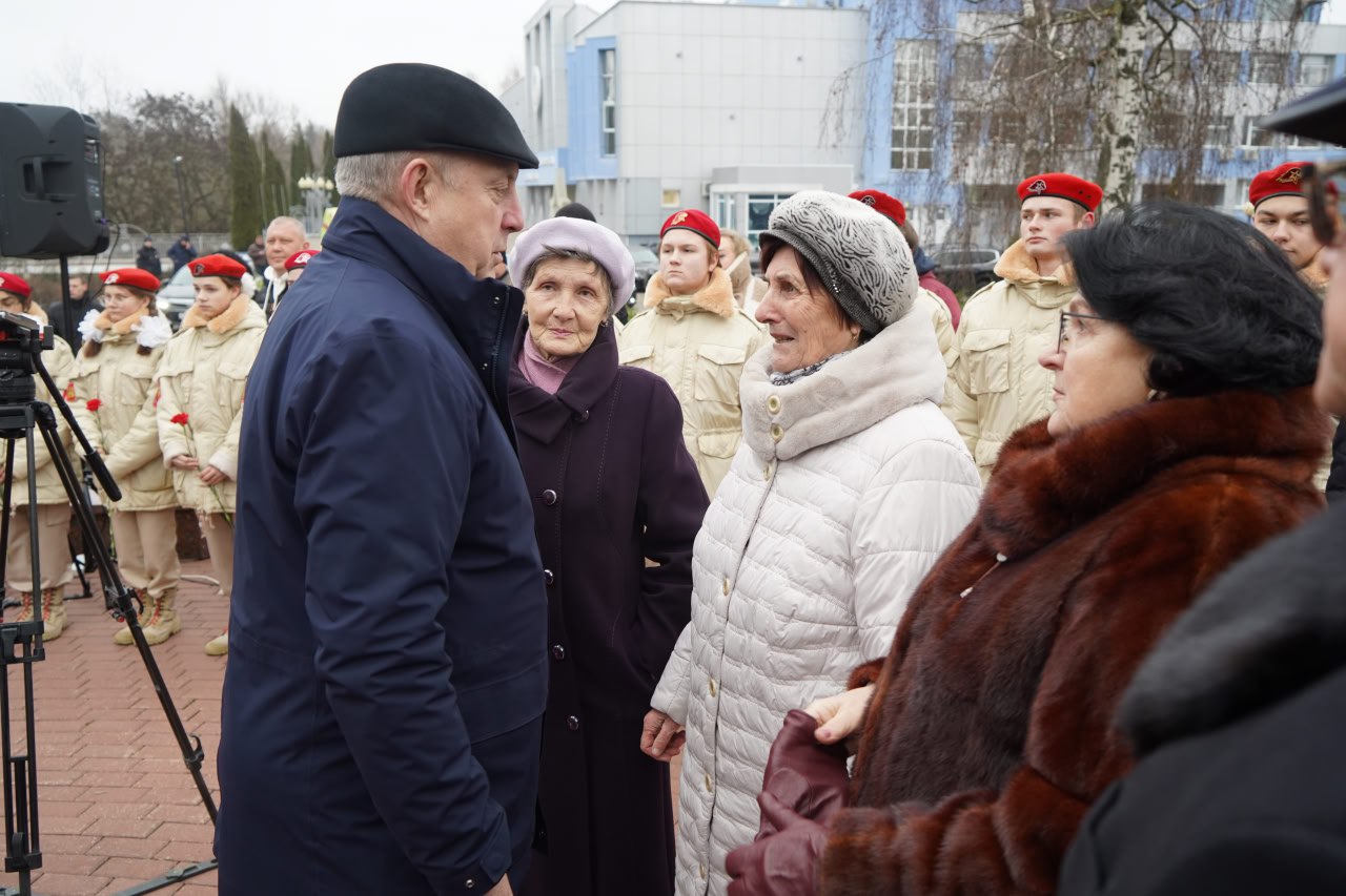 Александр Богомаз: Мы всегда будем помнить подвиги наших земляков Александр Богомаз: Мы всегда будем помнить подвиги наших земляков
