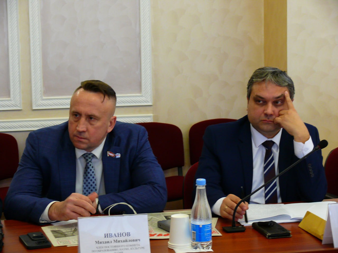 На заседании комитета по образованию, науке, культуре и СМИ под руководством Людмилы Журавлевой обсудили ряд важных тем! На заседании комитета по образованию, науке, культуре и СМИ под руководством Людмилы Журавлевой обсудили ряд важных тем!