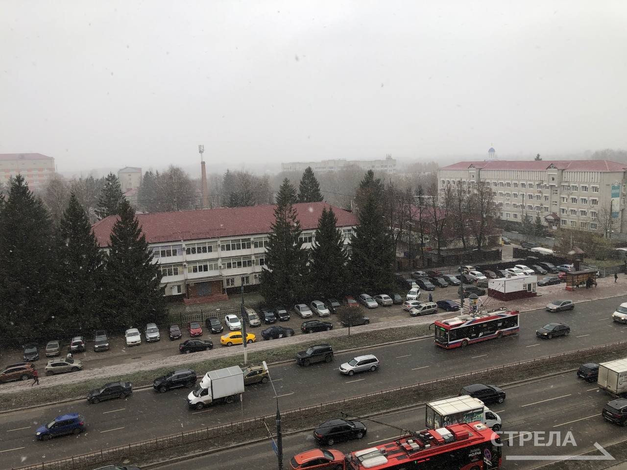 Как и прогнозировали синоптики, сегодня, 9 декабря, в Брянске выпал долгожданный снег Как и прогнозировали синоптики, сегодня, 9 декабря, в Брянске выпал долгожданный снег