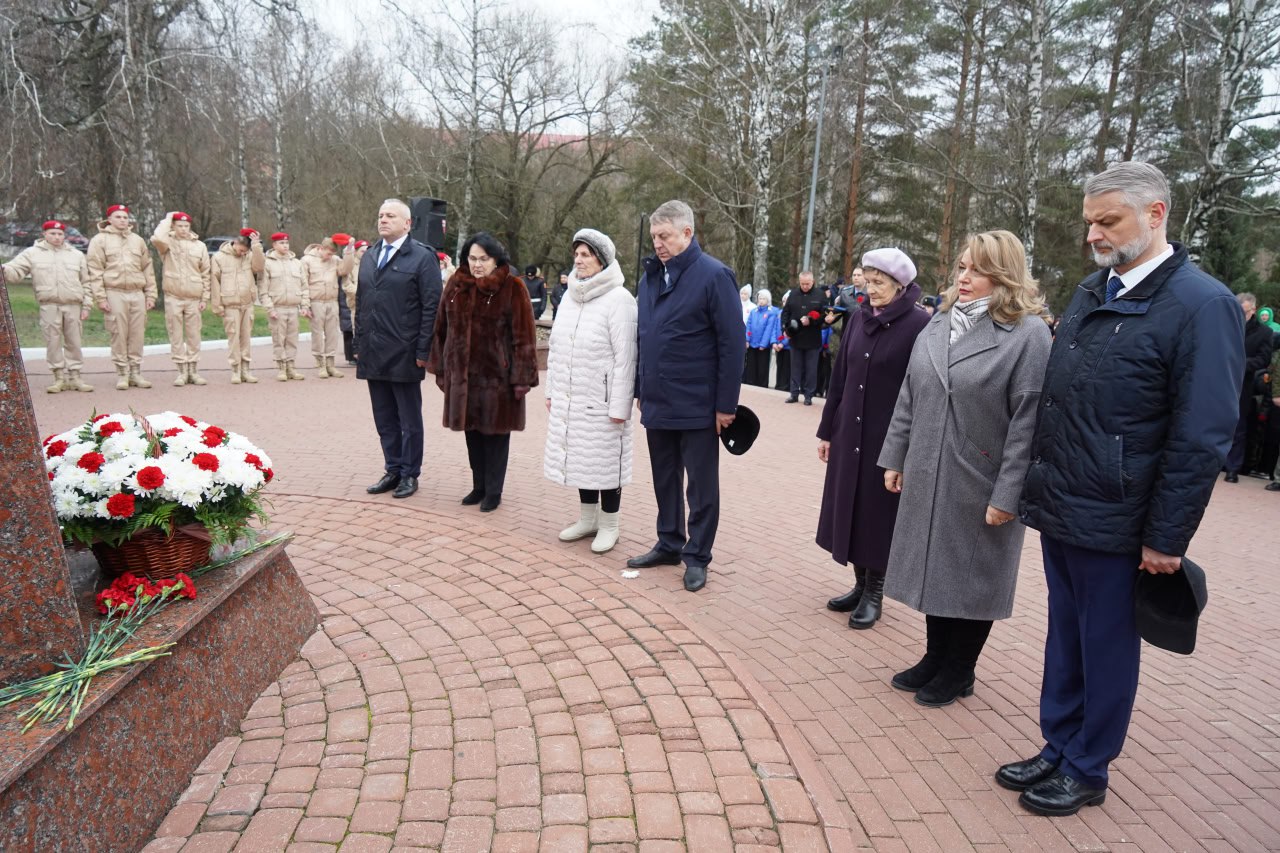 Александр Богомаз: Мы всегда будем помнить подвиги наших земляков Александр Богомаз: Мы всегда будем помнить подвиги наших земляков