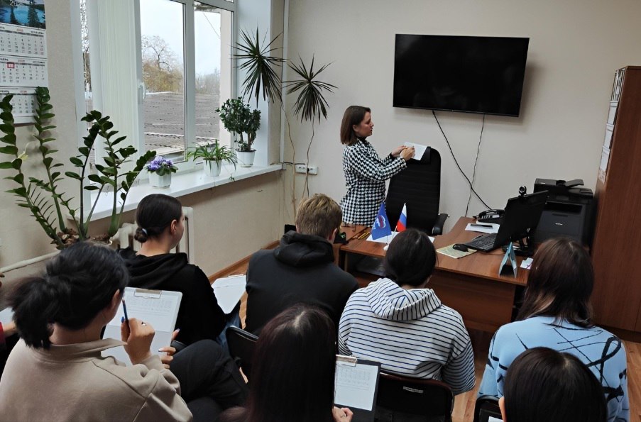 В ГКУ "ЦЗН Суражского района" прошла профориентационная встреча с учащимися Суражского промышленно-аграрного техникума