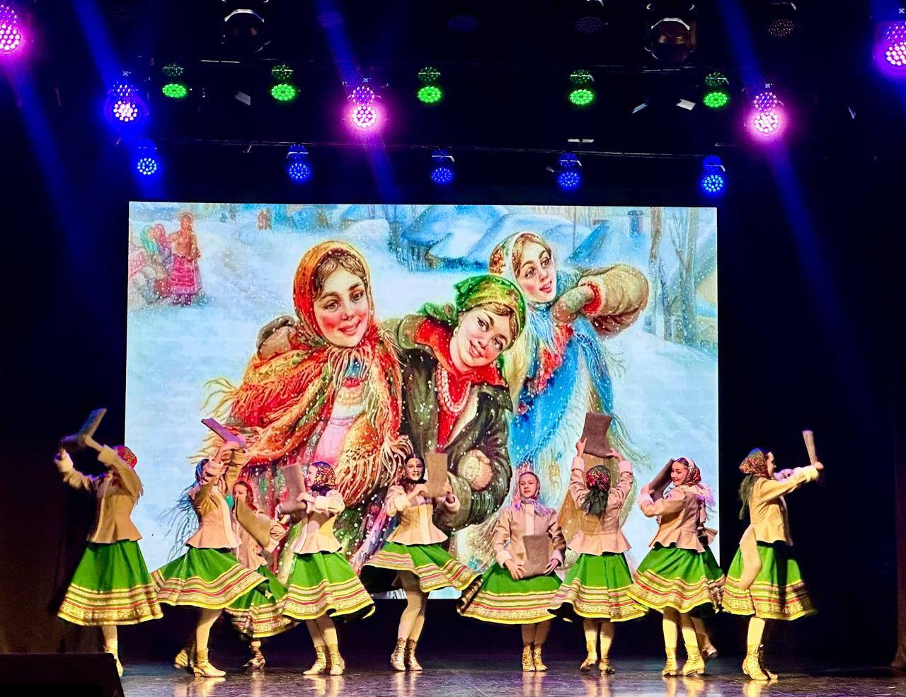 В преддверии Дня Героев Отечества Детская хореографическая школа города Брянска вместе с Комитетом семей воинов Отечества провела трогательный концерт «Про-детство! Про-Победу!» В преддверии Дня Героев Отечества Детская хореографическая школа города Брянска вместе с Комитетом семей воинов Отечества провела трогательный концерт «Про-детство! Про-Победу!»