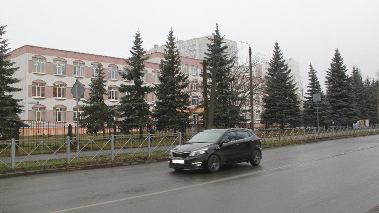 В Брянской области полностью обновлены дороги к школам, больницам и стадионам