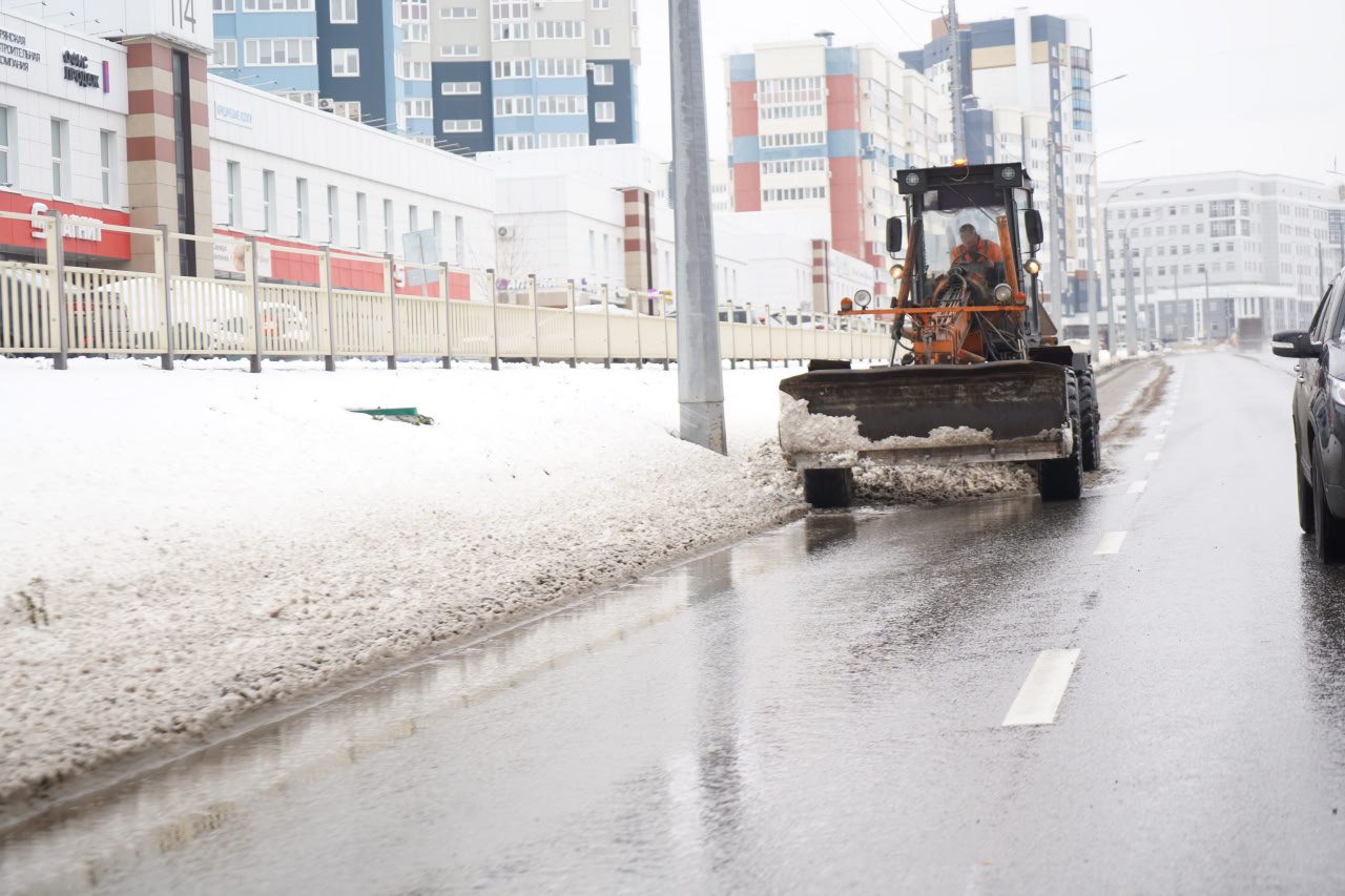 Александр Богомаз: Как и прогнозировали синоптики, вчера вечером Брянскую область накрыл первый сильный снегопад Александр Богомаз: Как и прогнозировали синоптики, вчера вечером Брянскую область накрыл первый сильный снегопад