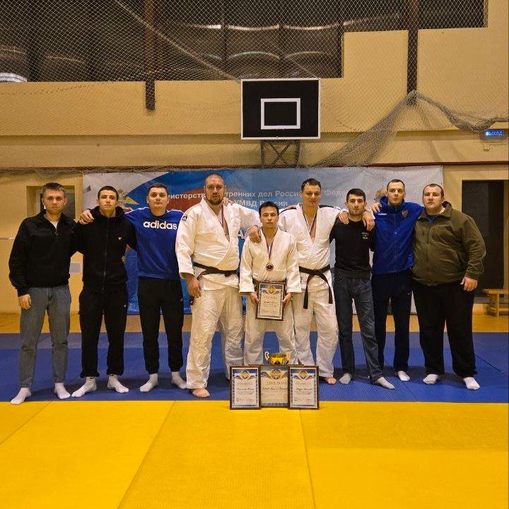 Брянские полицейские стали серебряными призёрами всероссийского турнира по дзюдо Брянские полицейские стали серебряными призёрами всероссийского турнира по дзюдо