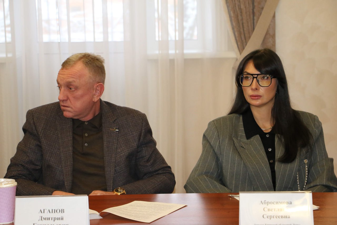 На заседании комитета по промышленности, строительству, связи, предпринимательству и собственности депутаты обсудили работу по защите прав граждан - участников долевого строительства многоквартирных домов на территории... На заседании комитета по промышленности, строительству, связи, предпринимательству и собственности депутаты обсудили работу по защите прав граждан - участников долевого строительства многоквартирных домов на территории...