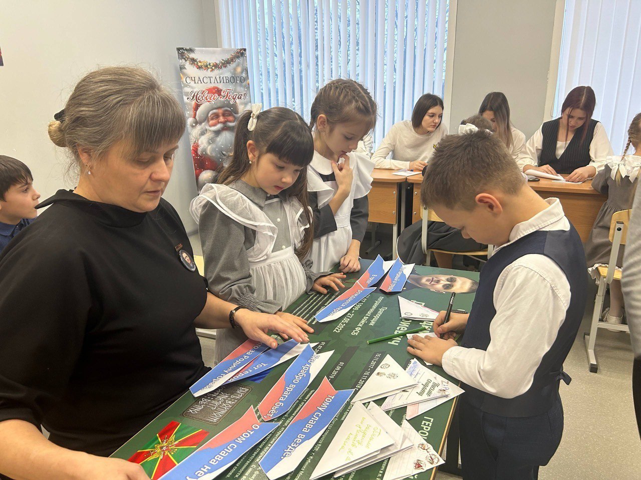 Школы Дятьковского района приняли участие в мероприятиях ко Дню Героев Отечества Школы Дятьковского района приняли участие в мероприятиях ко Дню Героев Отечества