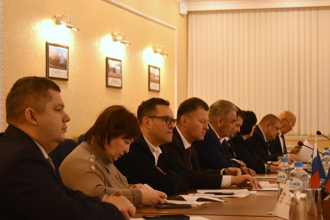 В Брянском региональном отделении Партии прошло заседание Президиума Регионального политсовета В Брянском региональном отделении Партии прошло заседание Президиума Регионального политсовета