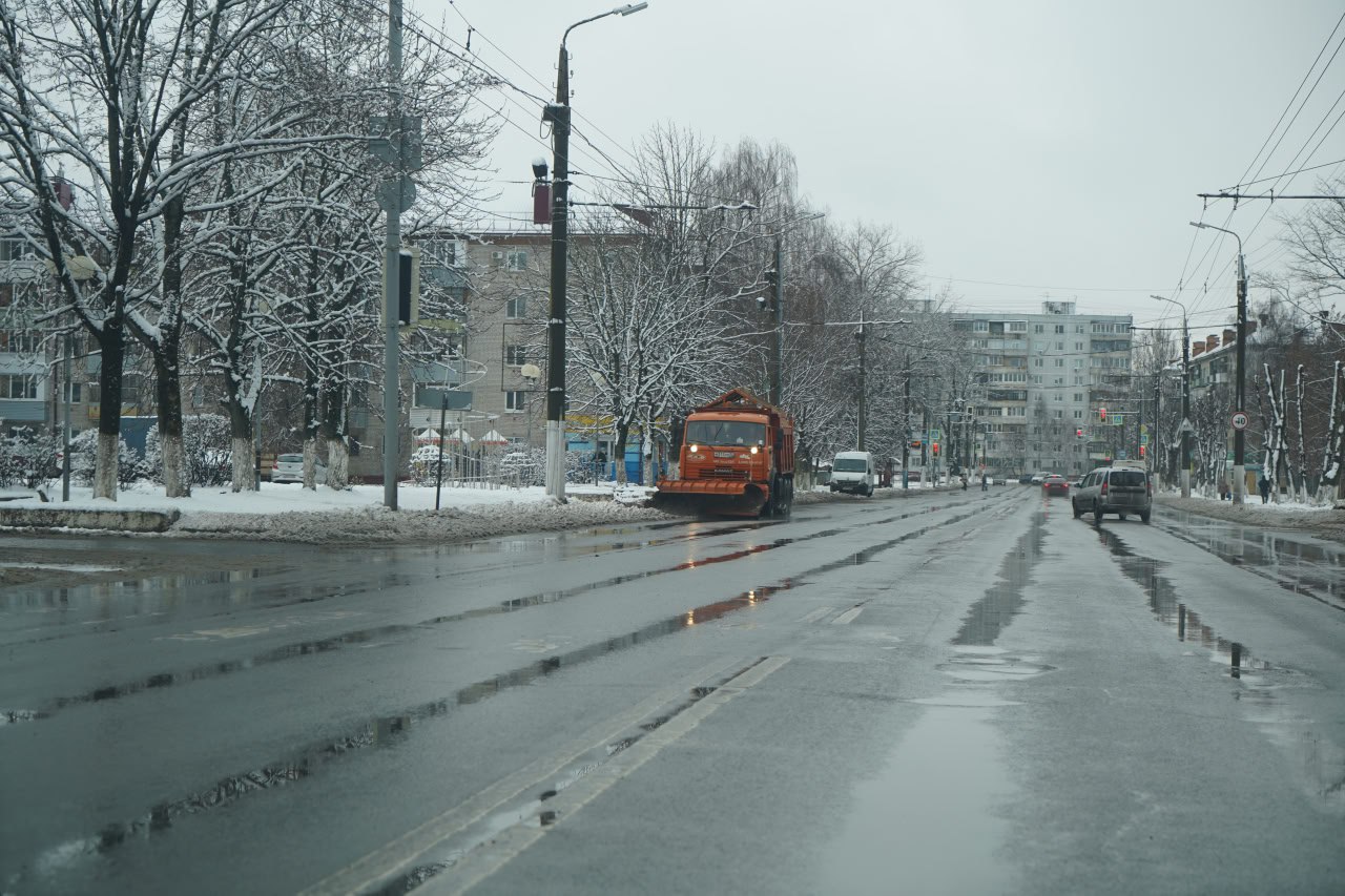 Александр Богомаз: Как и прогнозировали синоптики, вчера вечером Брянскую область накрыл первый сильный снегопад Александр Богомаз: Как и прогнозировали синоптики, вчера вечером Брянскую область накрыл первый сильный снегопад