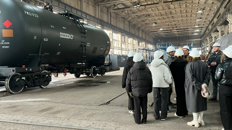 Новозыбковский завод «НовоТехРейл» отправил треть сотрудников в вынужденный простой