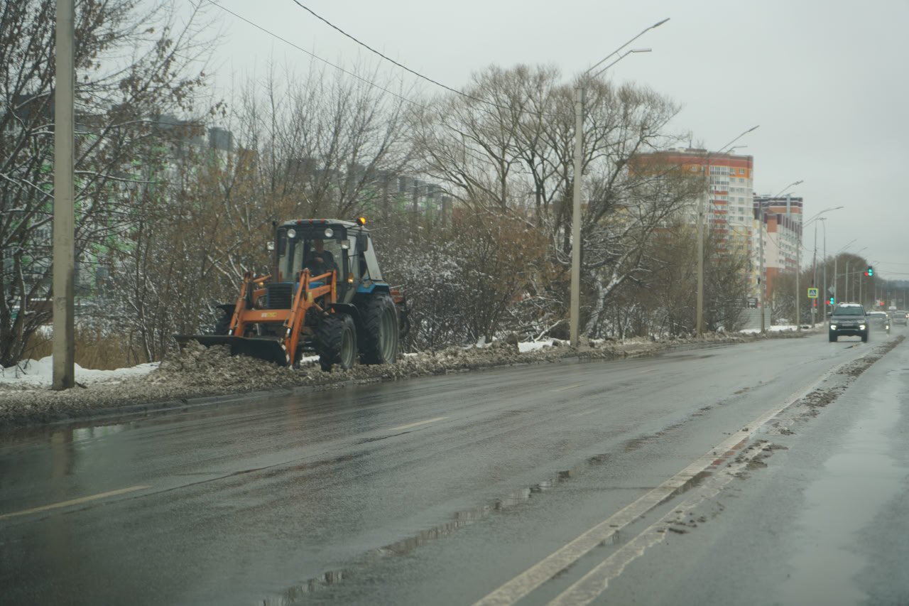 Александр Богомаз: Как и прогнозировали синоптики, вчера вечером Брянскую область накрыл первый сильный снегопад Александр Богомаз: Как и прогнозировали синоптики, вчера вечером Брянскую область накрыл первый сильный снегопад