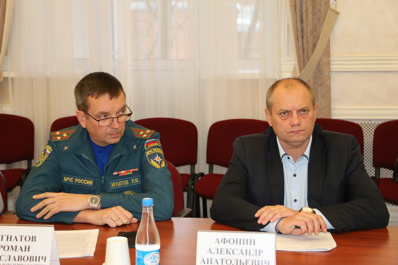 Вопросы охраны окружающей среды обсудил комитет по проблемам последствий чернобыльской катастрофы и экологии под руководством Сергея Чесалина! Вопросы охраны окружающей среды обсудил комитет по проблемам последствий чернобыльской катастрофы и экологии под руководством Сергея Чесалина!