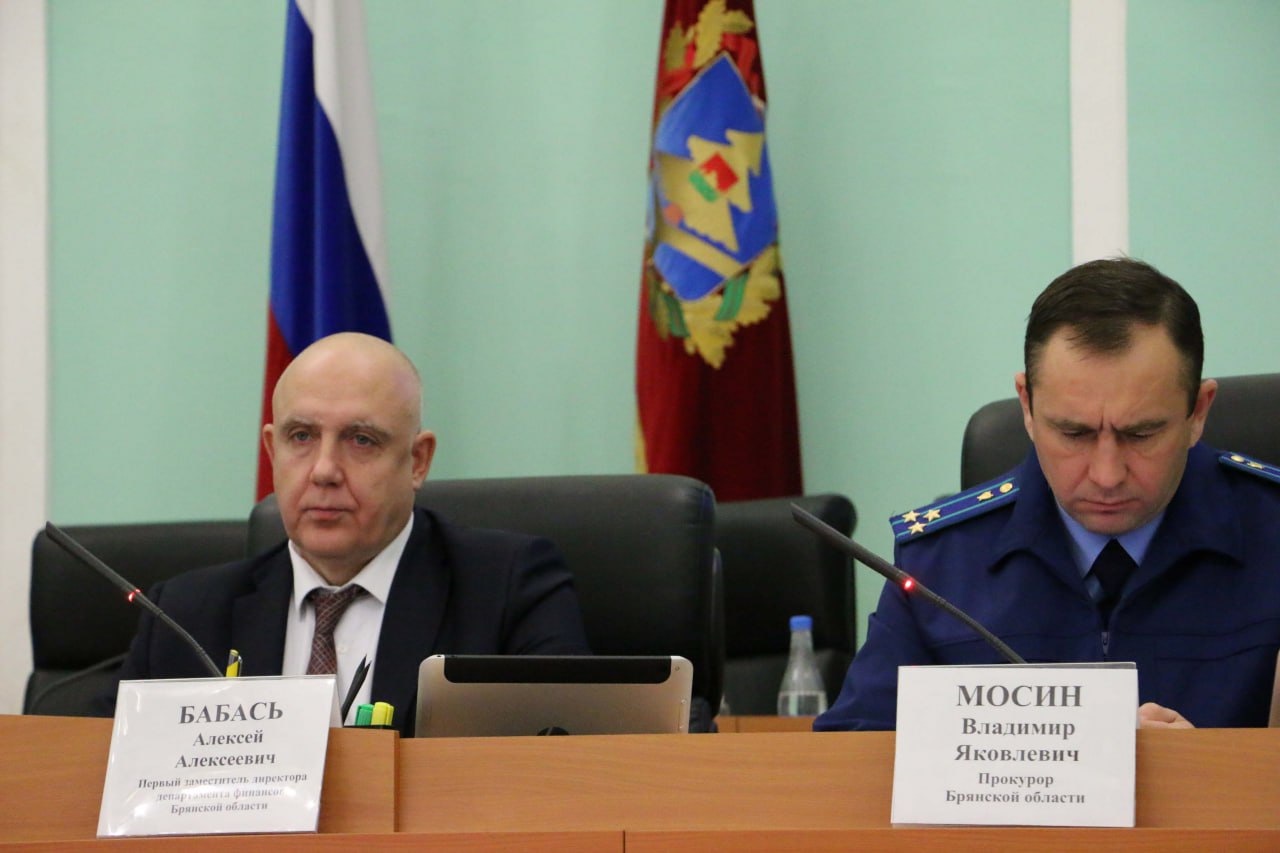 Комитет по бюджету, налогам и экономической политике на своем заседании рассмотрел несколько важных вопросов Комитет по бюджету, налогам и экономической политике на своем заседании рассмотрел несколько важных вопросов