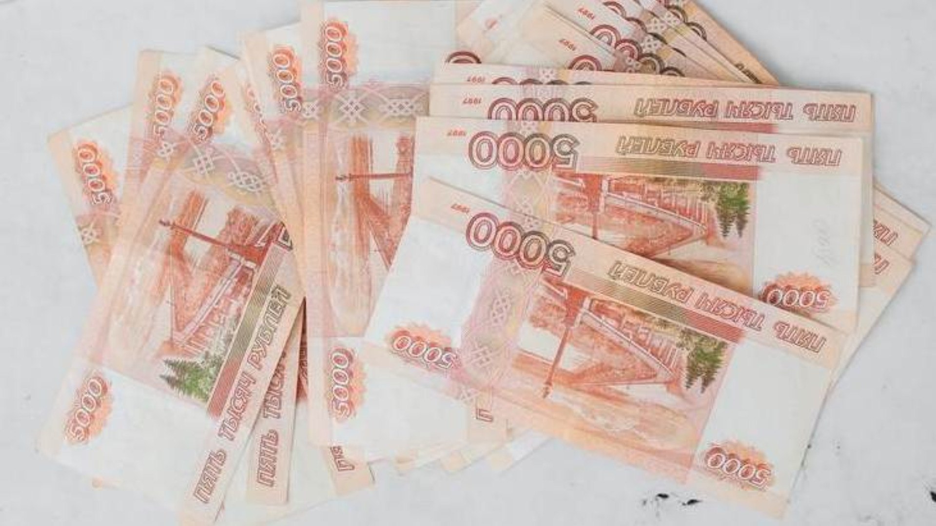 Брянский директор оштрафован на 100 тысяч за злостное неисполнение решения суда