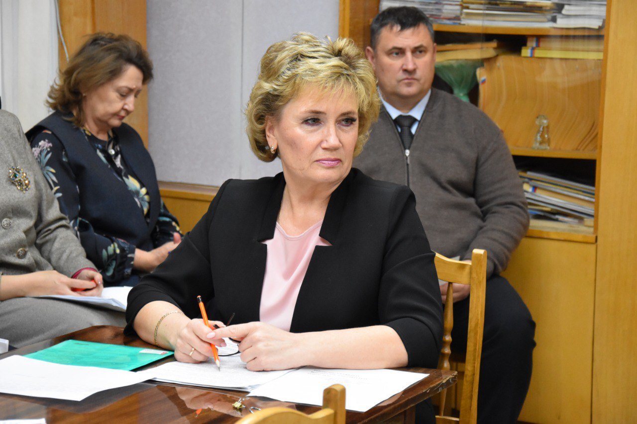 Состоялись публичные слушания по проекту решения «О бюджете Дятьковского муниципального района Брянской области на 2026 год и на плановый период 2027 и 2028 годов» Состоялись публичные слушания по проекту решения «О бюджете Дятьковского муниципального района Брянской области на 2026 год и на плановый период 2027 и 2028 годов»