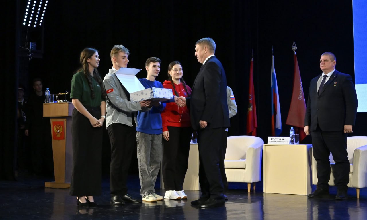 Александр Богомаз: Мы свято чтим память наших Героев Александр Богомаз: Мы свято чтим память наших Героев