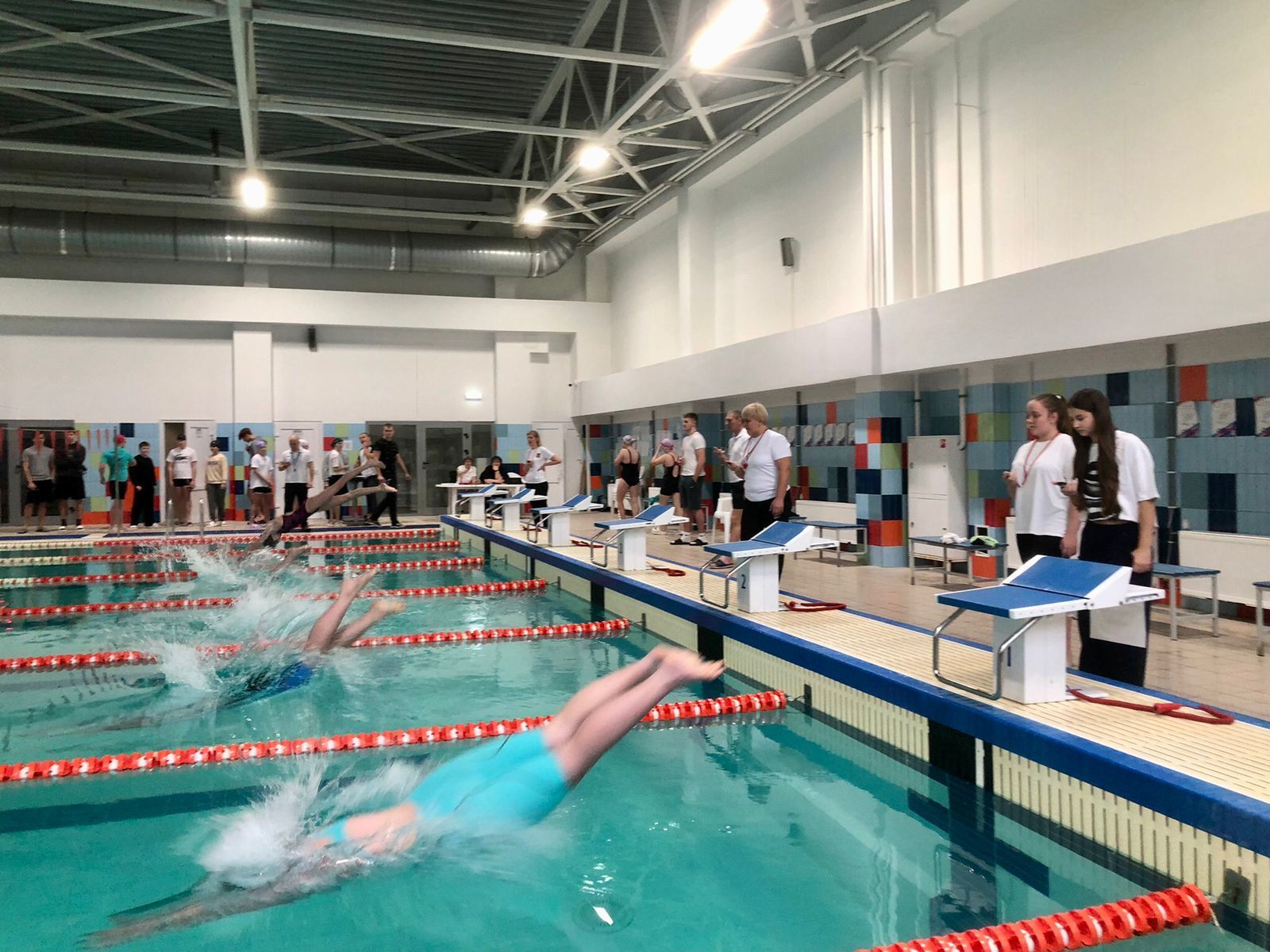 9-10 декабря 2025 года в плавательном бассейне СШ им. Героя России В.И. Шкурного прошло открытое первенство города по плаванию среди юношей и девушек 2011-2015 г.р. на дистанции 100 м 9-10 декабря 2025 года в плавательном бассейне СШ им. Героя России В.И. Шкурного прошло открытое первенство города по плаванию среди юношей и девушек 2011-2015 г.р. на дистанции 100 м