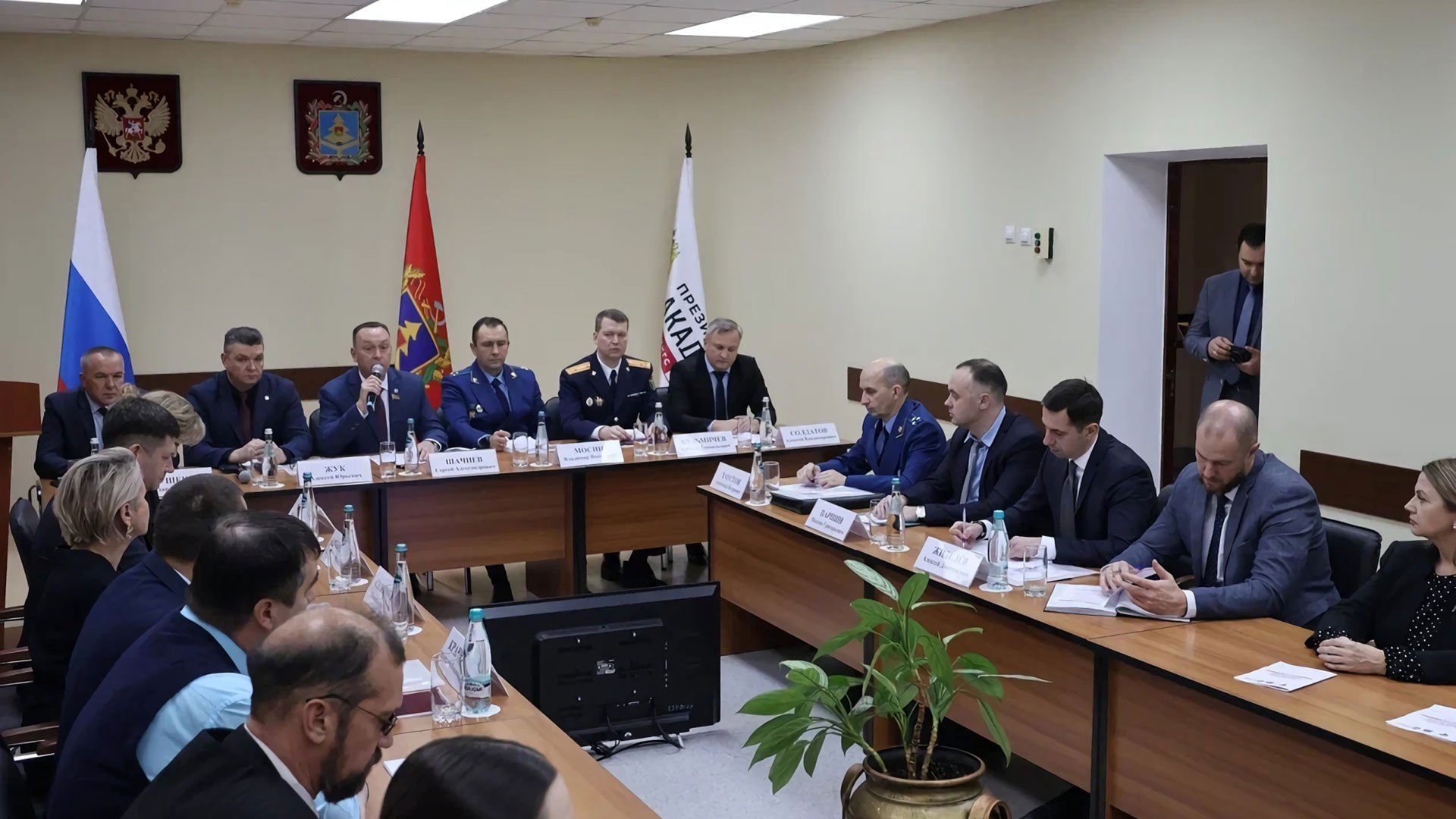 В Брянске обсудили актуальные вопросы противодействия коррупции