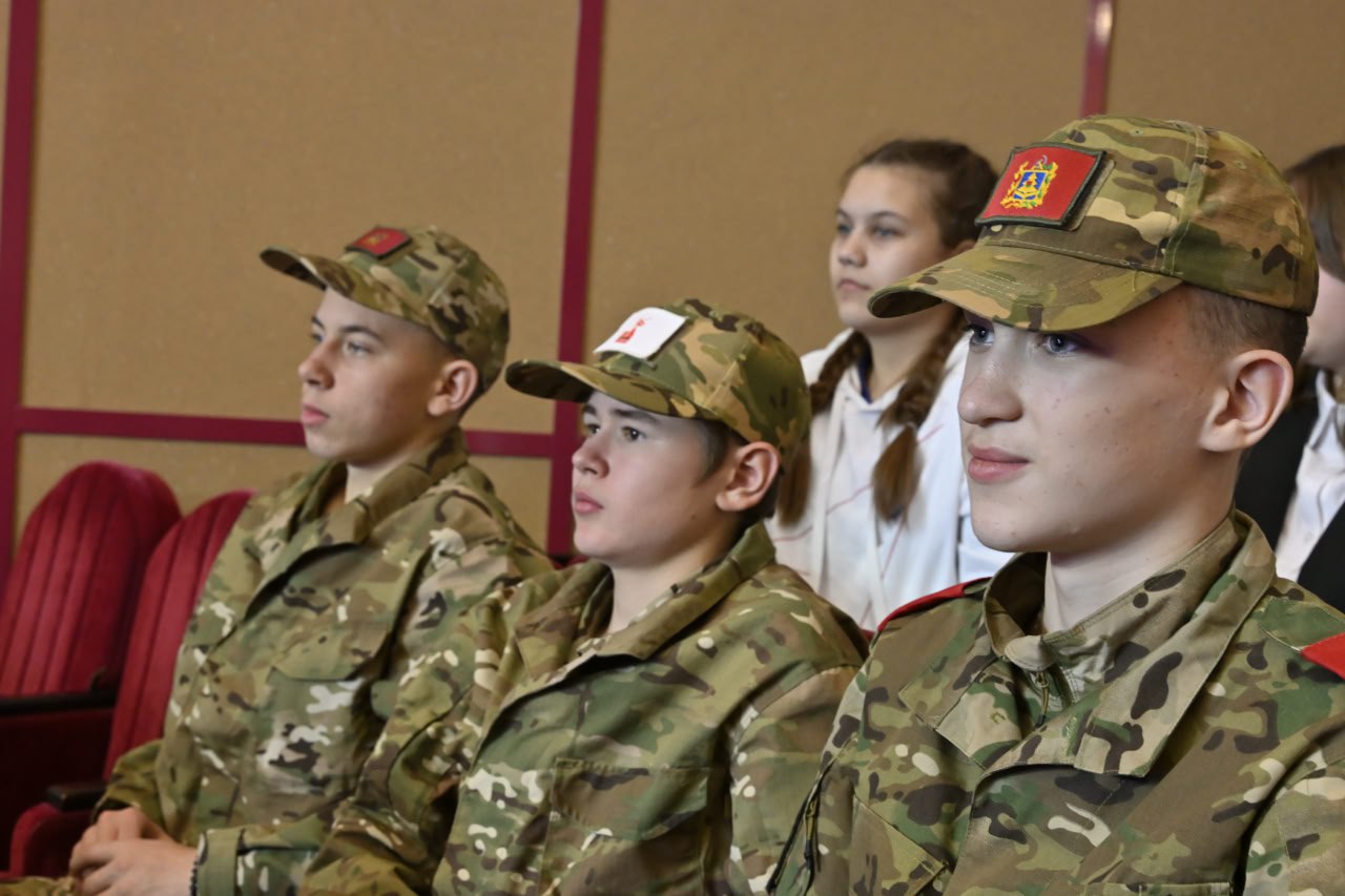 Александр Богомаз: Мы свято чтим память наших Героев Александр Богомаз: Мы свято чтим память наших Героев