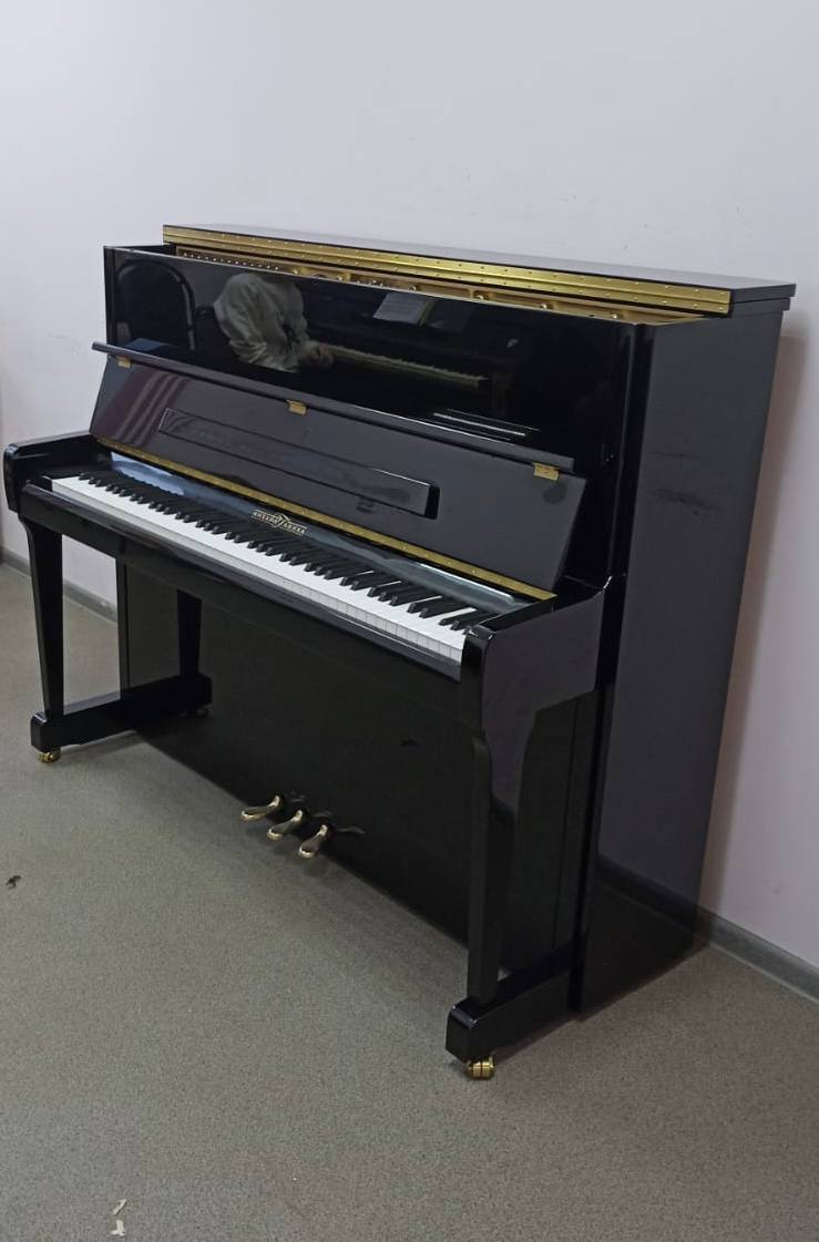 10 декабря 2025г. стал знаменательным днем для МБУДО «ДШИ им. Е.М.Беляева» поскольку ее инструментальная база пополнилась тремя новыми современными пианино «Михаил Глинка» 10 декабря 2025г. стал знаменательным днем для МБУДО «ДШИ им. Е.М.Беляева» поскольку ее инструментальная база пополнилась тремя новыми современными пианино «Михаил Глинка»