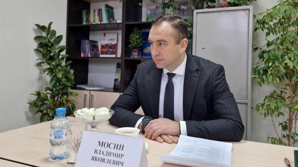 ������������� �������� ��� �������, 12 �������, ����������� � ���������� ������� ���������� ������� ���� ���������