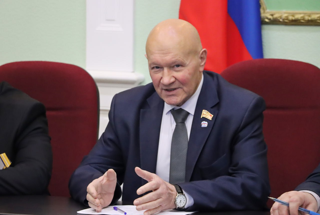 12 декабря в России отмечают День главного закона страны — Конституции Российской Федерации 12 декабря в России отмечают День главного закона страны — Конституции Российской Федерации