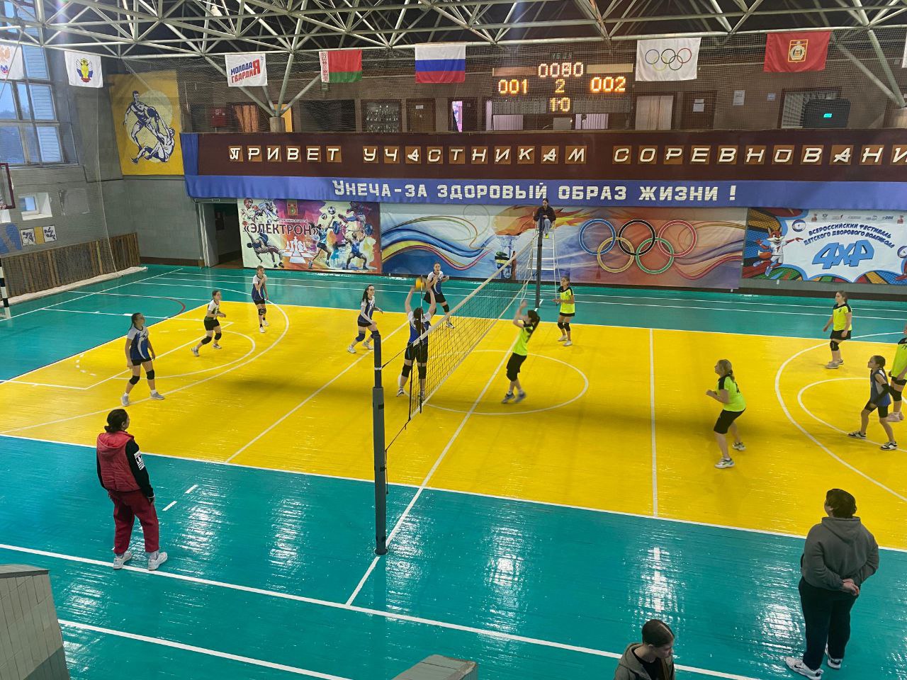 В городе Унеча состоялся детский турнир по волейболу В городе Унеча состоялся детский турнир по волейболу