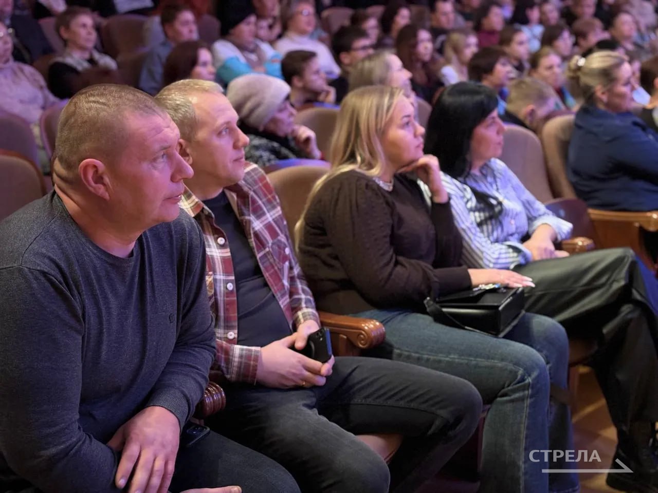 В Брянске проходит благотворительный концерт «Добрая музыка – помощь детям» В Брянске проходит благотворительный концерт «Добрая музыка – помощь детям»