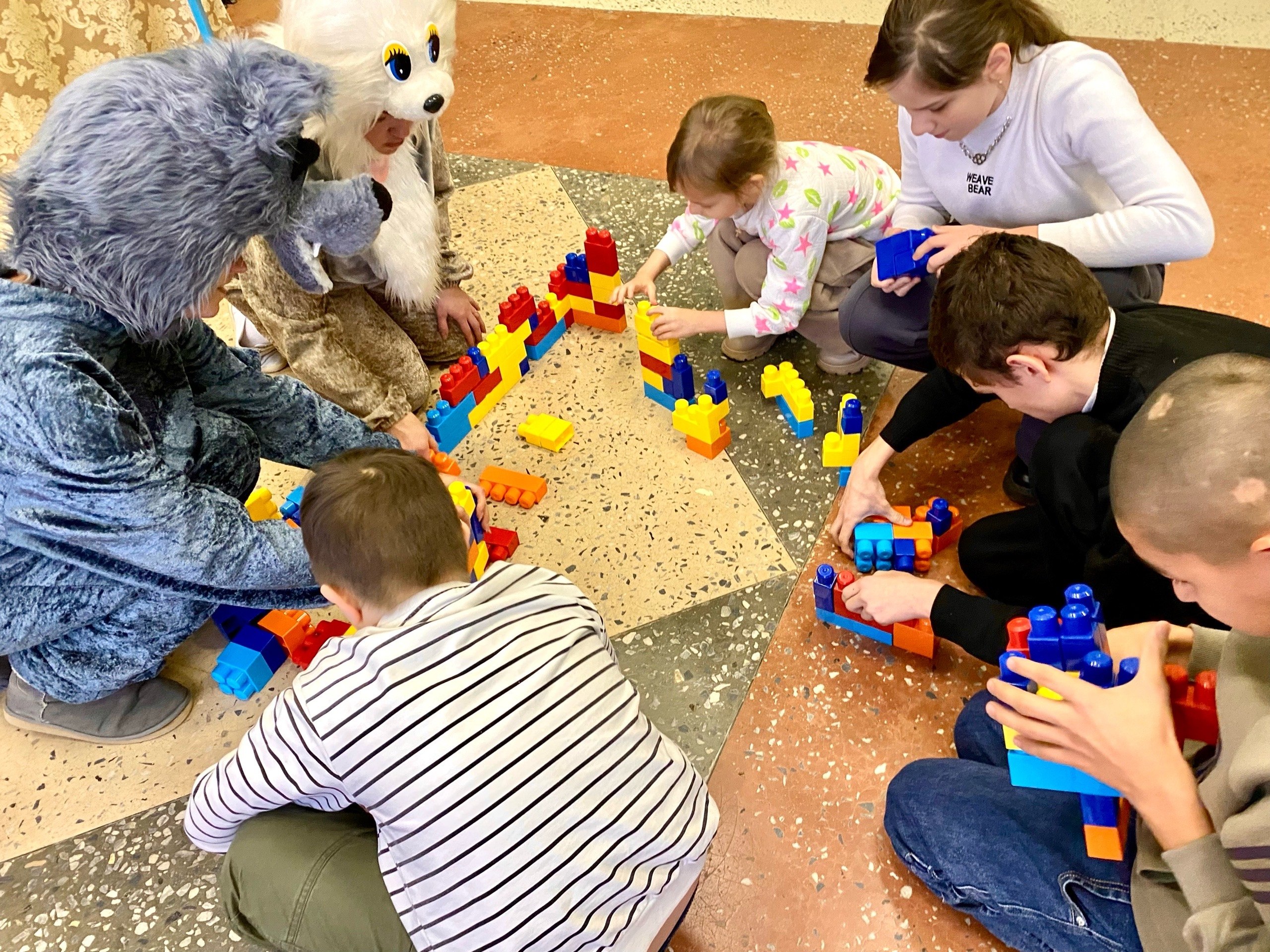 В отделении дневного пребывания и реабилитации ГБУ КЦСОН Климовского района в этот день состоялось кукольное представление любимой детской сказки «Заюшкина избушка» В отделении дневного пребывания и реабилитации ГБУ КЦСОН Климовского района в этот день состоялось кукольное представление любимой детской сказки «Заюшкина избушка»