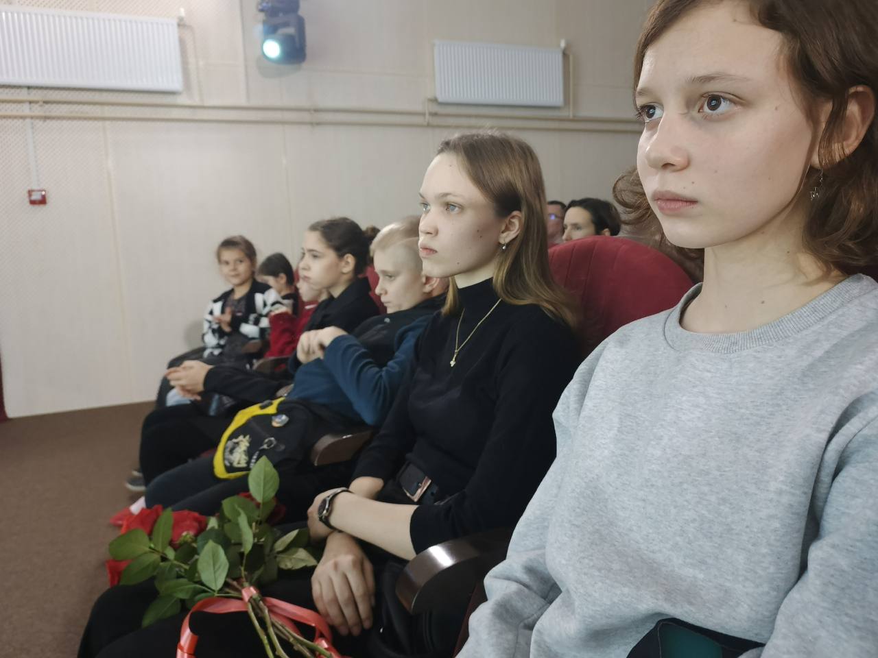 В Детской школе искусств №3 им.Г.В.Свиридова состоялся концерт выдающейся гитаристки ИРИНЫ АЛЕКСАНДРОВОЙ В Детской школе искусств №3 им.Г.В.Свиридова состоялся концерт выдающейся гитаристки ИРИНЫ АЛЕКСАНДРОВОЙ