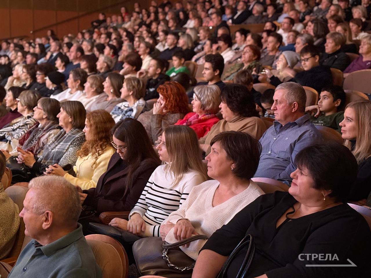 В Брянске проходит благотворительный концерт «Добрая музыка – помощь детям» В Брянске проходит благотворительный концерт «Добрая музыка – помощь детям»