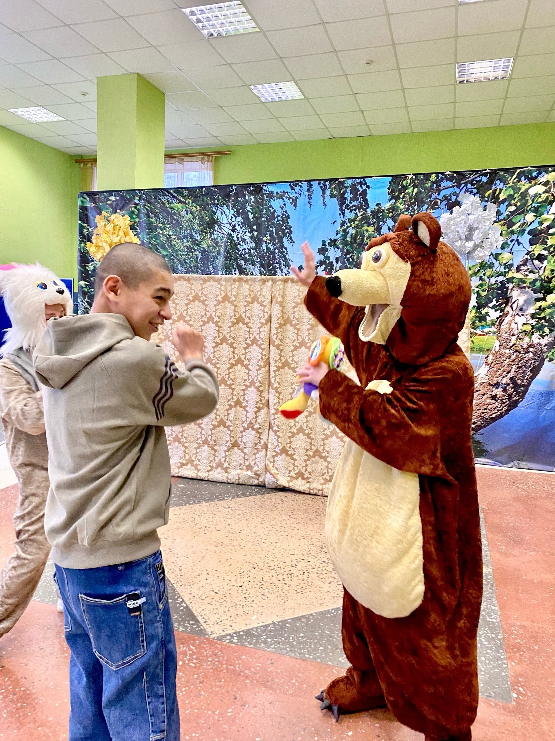 В отделении дневного пребывания и реабилитации ГБУ КЦСОН Климовского района в этот день состоялось кукольное представление любимой детской сказки «Заюшкина избушка» В отделении дневного пребывания и реабилитации ГБУ КЦСОН Климовского района в этот день состоялось кукольное представление любимой детской сказки «Заюшкина избушка»