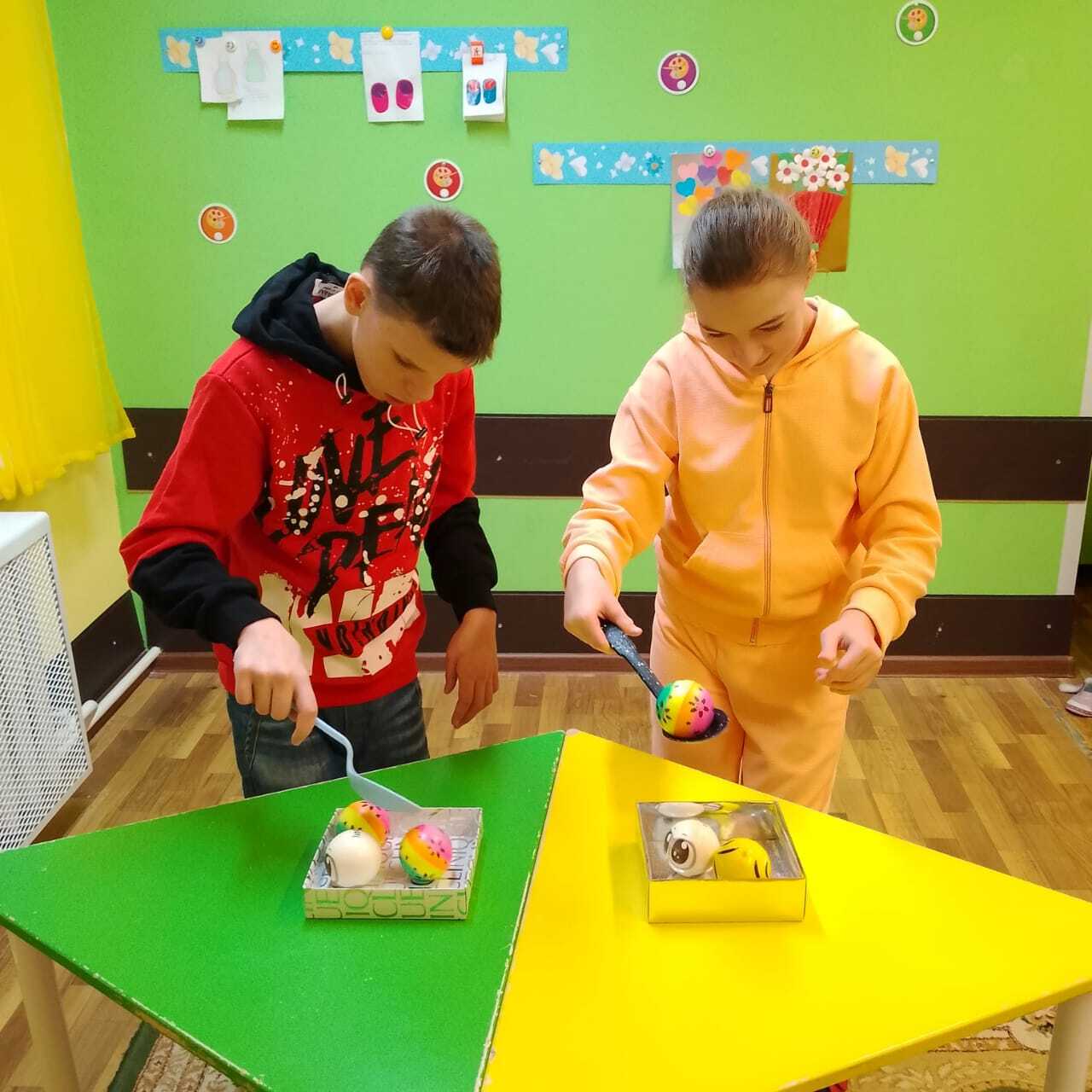 В ГБСУСОН "Дубровский детский дом-интернат для умственно отсталых детей" в группе "Вишенка" прошел тематический досуг "Мы дарим Вам тепло души" В ГБСУСОН "Дубровский детский дом-интернат для умственно отсталых детей" в группе "Вишенка" прошел тематический досуг "Мы дарим Вам тепло души"