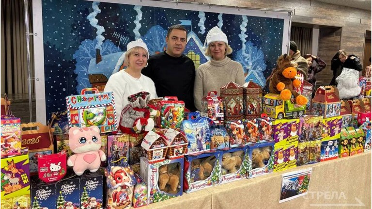 Брянцы передали более тысячи подарков военнослужащим и детям из ЛНР