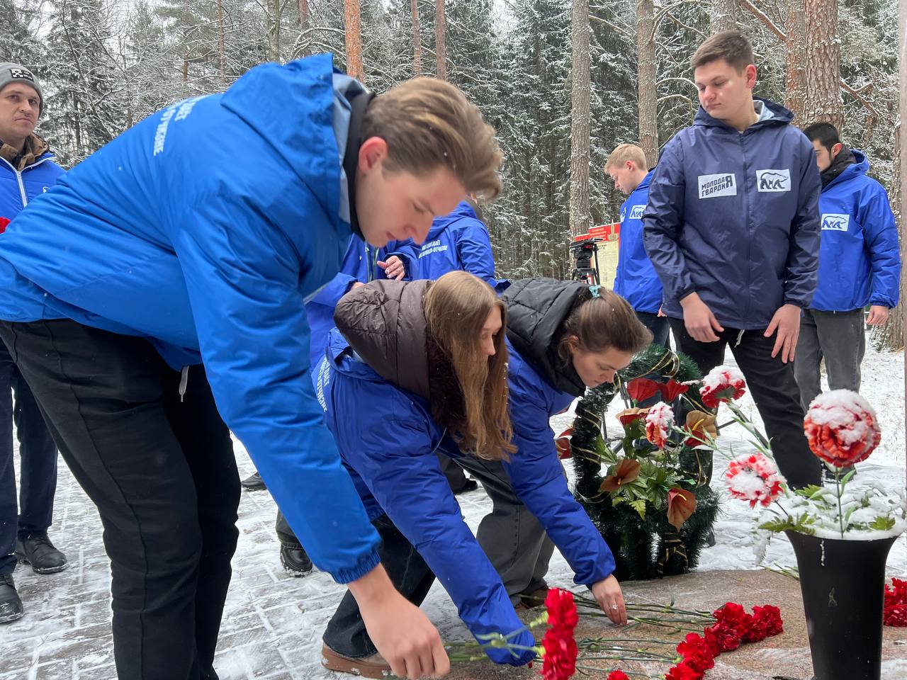 Сегодня, 15 декабря, в День памяти журналистов, погибших при исполнении профессиональных обязанностей, прошло памятное мероприятие Сегодня, 15 декабря, в День памяти журналистов, погибших при исполнении профессиональных обязанностей, прошло памятное мероприятие