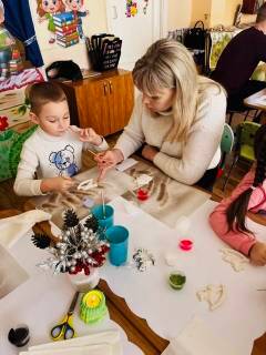 «Лавка чудес» - место, где можно увидеть своими глазами волшебные превращения белых гипсовых фигурок в цветные и новогодние «Лавка чудес» - место, где можно увидеть своими глазами волшебные превращения белых гипсовых фигурок в цветные и новогодние